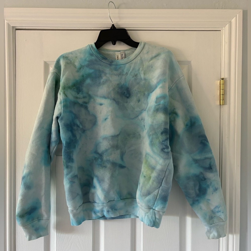 tie dye crewneck sweatshirt